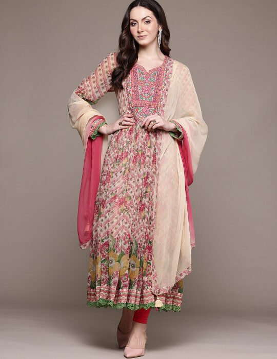 Trending-tops with leggings